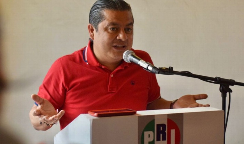 PRI documenta supuesto acarreo de empleados estatales a mítines en Veracruz PRI documenta supuesto acarreo de empleados estatales a mítines en Veracruz