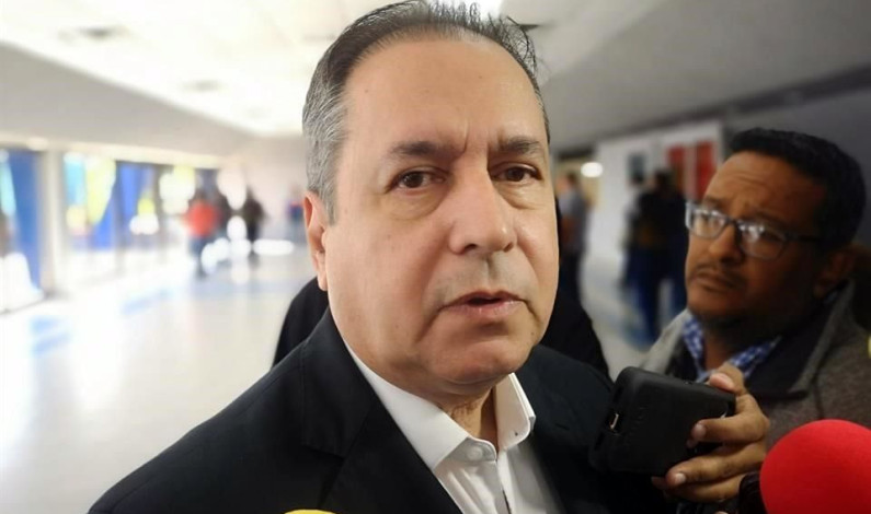 CAPACITAN A DOCENTES PREVIO AL REGRESO GRADUAL A CLASES CAPACITAN A DOCENTES PREVIO AL REGRESO GRADUAL A CLASES