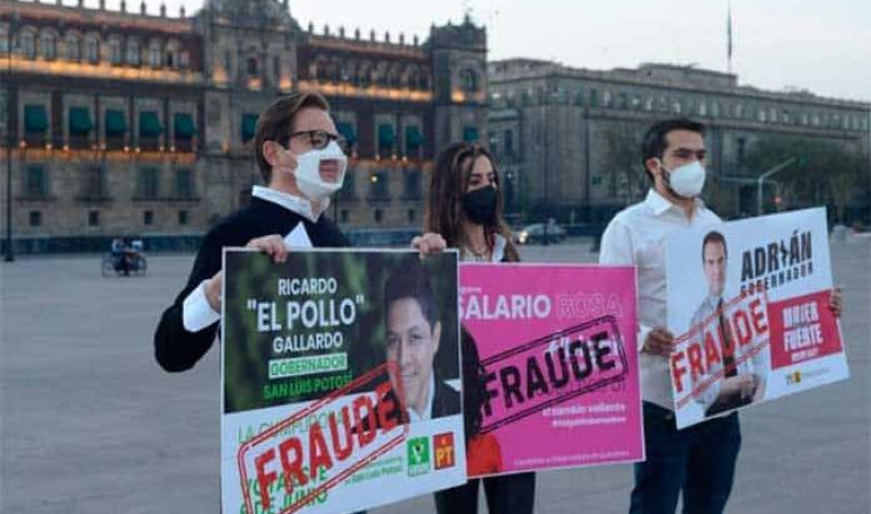 Representantes de MC denuncian en Palacio Nacional entrega de tarjetas en campañas; Gallardo, entre los acusados Representantes de MC denuncian en Palacio Nacional entrega de tarjetas en campañas; Gallardo, entre los acusados