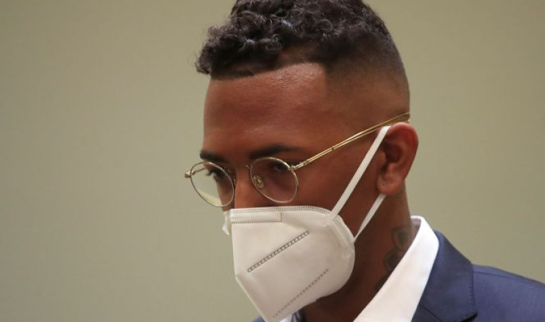 Boateng lanzó nevera portátil a expareja, según acta Boateng lanzó nevera portátil a expareja, según acta
