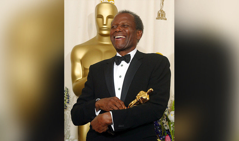 Muere Sidney Poitier, primer actor afroestadounidense en ganar un Oscar