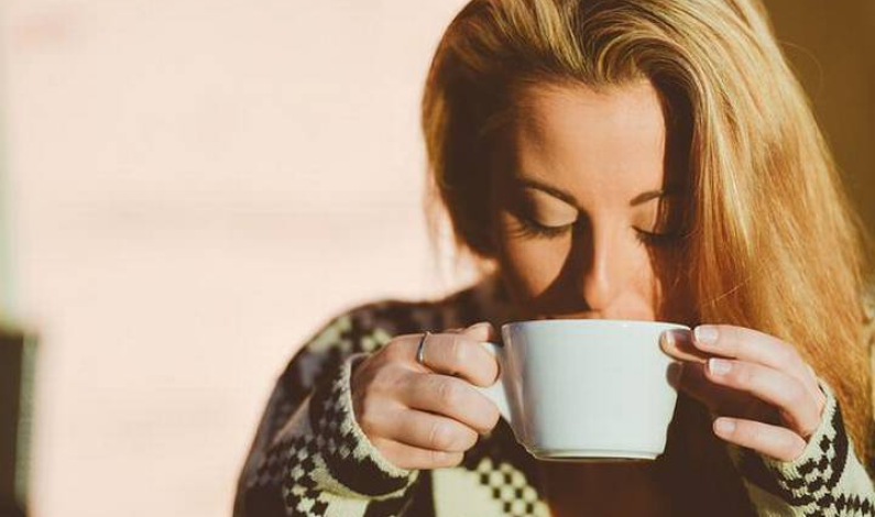 ¿Consumes varias tazas de café al día? Este es el daño que le estás haciendo a tu cuerpo
