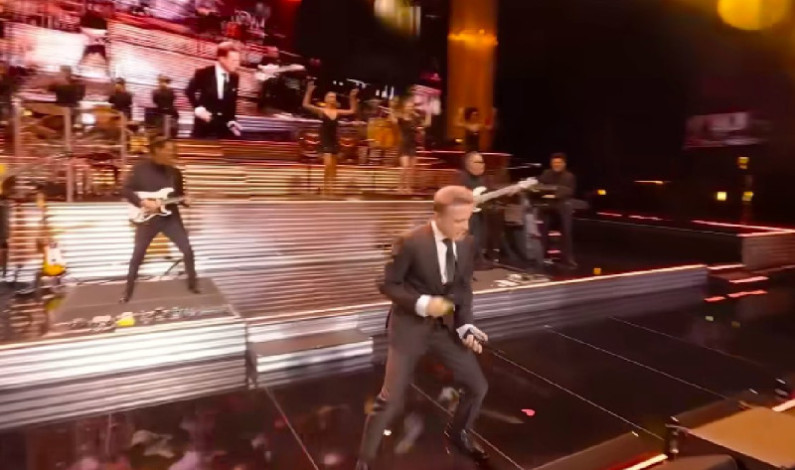 Planean demandar a Luis Miguel por supuestamente mandar un doble al concierto Planean demandar a Luis Miguel por supuestamente mandar un doble al concierto
