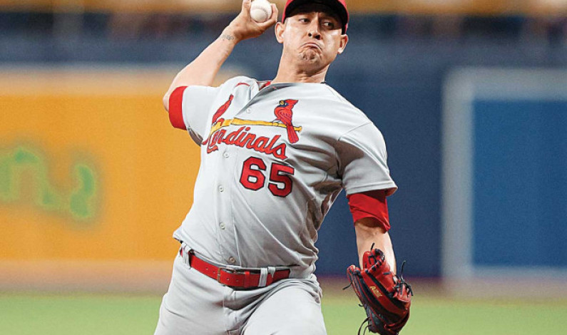 Gallegos lo hace de nuevo y rescata a Cardenales Gallegos lo hace de nuevo y rescata a Cardenales