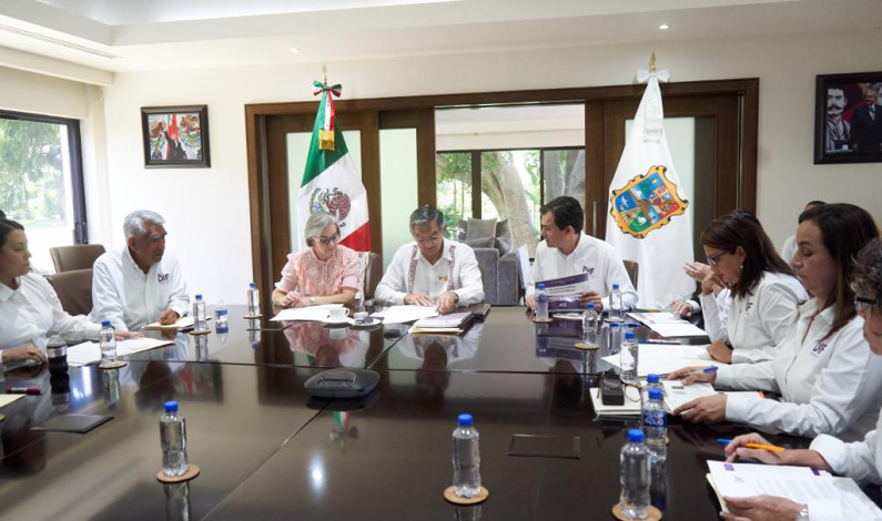 Se reúnen Dr. Américo y Dra. María con directivos del DIF Tamaulipas