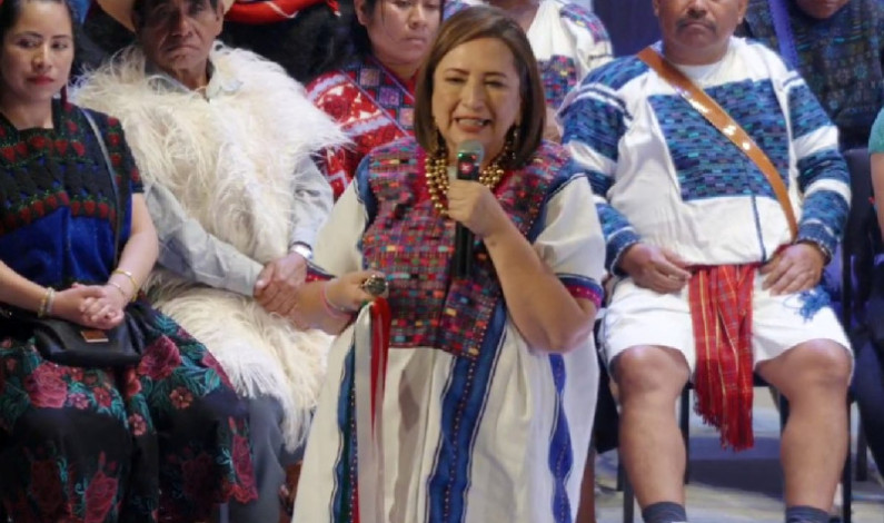 Xóchitl Gálvez recibe bastón de mando por parte de pueblos indígenas de Chiapas Xóchitl Gálvez recibe bastón de mando por parte de pueblos indígenas de Chiapas