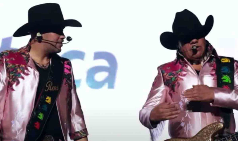 Grupo Bronco y Banco Azteca celebran una historia de conexión familiar en Arena MTY Grupo Bronco y Banco Azteca celebran una historia de conexión familiar en Arena MTY