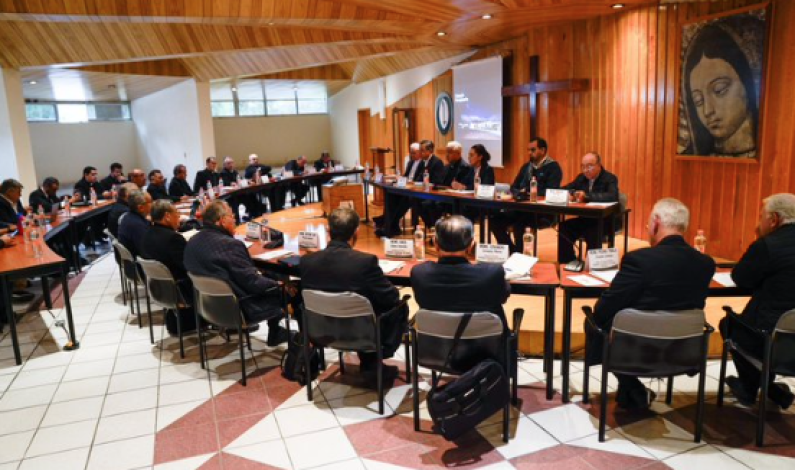 Claudia Sheinbaum se reúne con representantes del Consejo Permanente de la CEM Claudia Sheinbaum se reúne con representantes del Consejo Permanente de la CEM