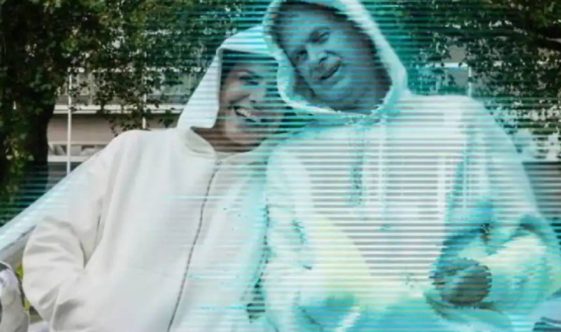 Ella es Alicia Framis, la primera persona que se casará con un holograma Ella es Alicia Framis, la primera persona que se casará con un holograma
