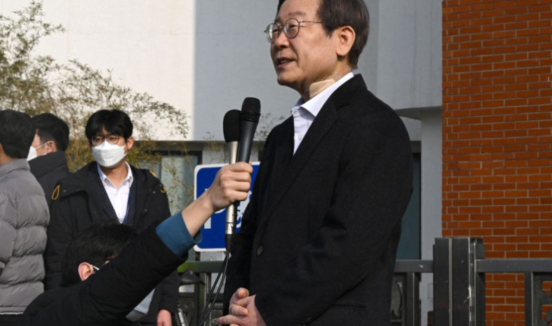 Hombre que apuñaló a líder opositor surcoreano quería evitar que fuera presidente