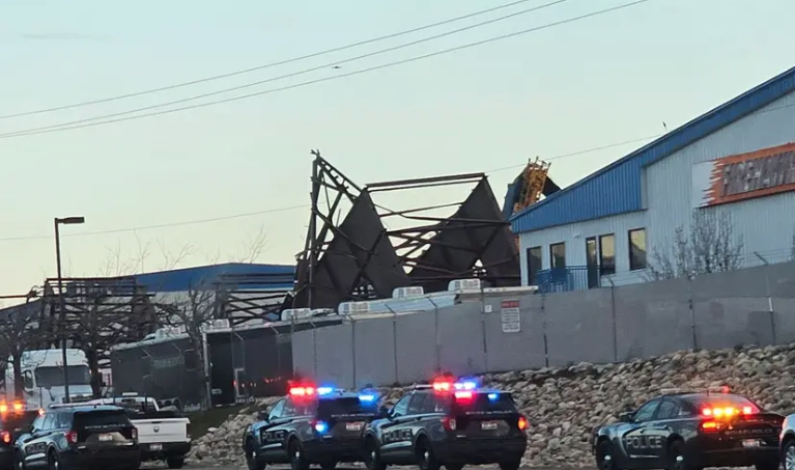 Colapso en hangar de un aeropuerto en EU deja 3 muertos y 9 heridos