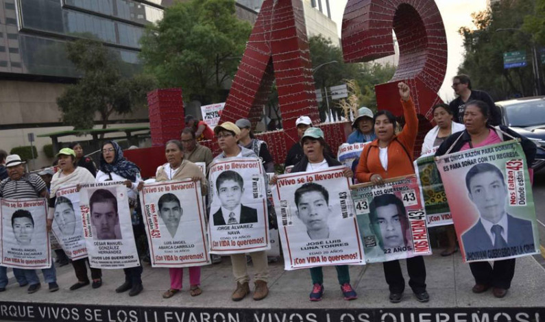 Ayotzinapa: Padres de los 43 amagan con boicotear las elecciones