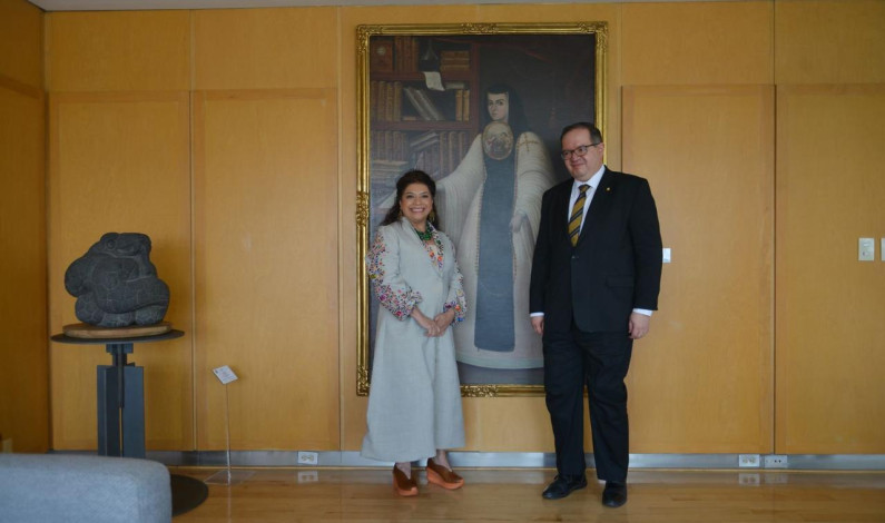 Jefa de Gobierno Clara Brugada firma convenio con el rector de la UNAM, Leonardo Lomeli. Jefa de Gobierno Clara Brugada firma convenio con el rector de la UNAM, Leonardo Lomeli.