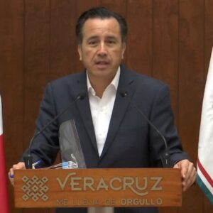 Gobernador de Veracruz a maestros: «hay momentos de espera para ir a traer más vacunas»