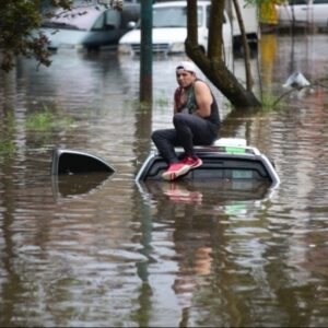 Azota tormenta a Xalapa, Veracruz, inundando 29 colonias