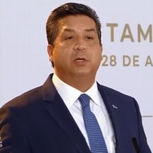 “CABEZA DE VACA SIGUE COMO GOBERNADOR Y GOZA DE FUERO”