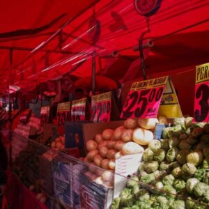 Alertan por aumentos en precios de jitomate, chile, tortilla…