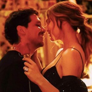 ”Belinda y Nodal se casan!; «Me acaba de hacer el hombre mÔs afortunado», presume