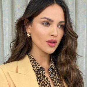 Eiza GonzÔlez entre las actrices mÔs taquilleras ”Conquista Hollywood!