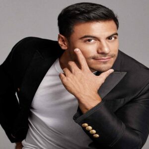 Carlos Rivera trae a la vida a músicos que dejaron huella en ‘Leyendas’