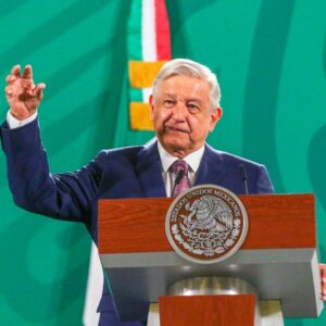 “Apostemos a hacer valer la democracia de manera pacífica”