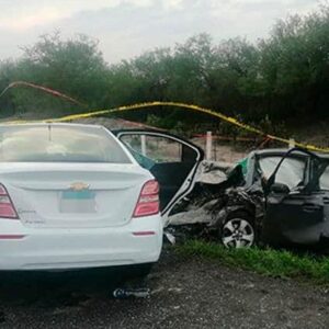 Nueve muertos, en choque de frente en autopista