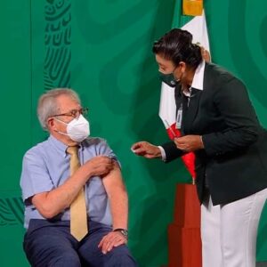 Vacúnense, este país se ha esforzado para traer dosis’: enfermera