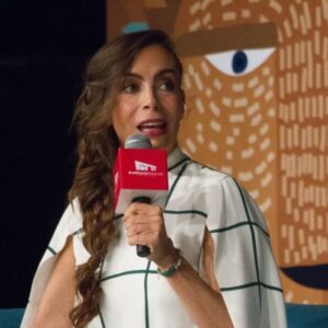 Sasha Sokol interpone demanda civil contra Luis de Llano; pide una disculpa pĆŗblica