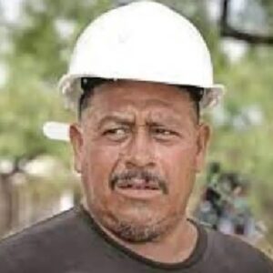 Volvà a nacer; buscaré otro trabajo: se salva de morir en inundación de pozo