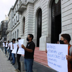 Protesta pacífica de universitarios en Tampico: piden descuentos en las colegiaturas