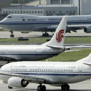 EU suspende vuelos de aerolíneas chinas por control de COVID-19