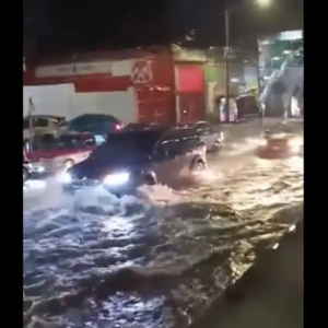 Intenso granizo, vientos y lluvia afectan a la CDMX