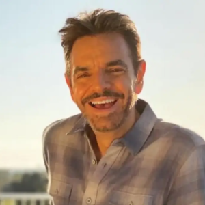 Tras accidente, hijo de Eugenio Derbez revela que su papá está sedado para que no sufra