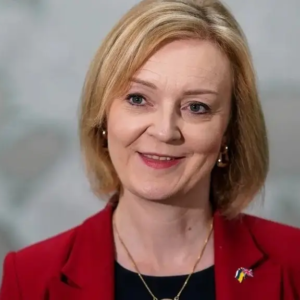 Liz Truss serÔ la próxima primera ministra del Reino Unido; reemplazarÔ a Boris Johnson