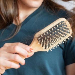 ¿Caída o pérdida del cabello? Tips para no perder la cabeza