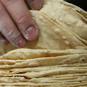 Me preocupa aumento en precio de tortilla, dice AMLO