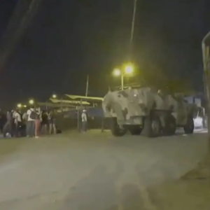 Al menos un muerto y 2 heridos en nuevo enfrentamiento de reos en cárcel de Ecuador