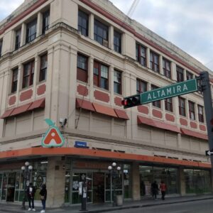 «Arteli vende la totalidad de sus tiendas a Grupo Chedraui»