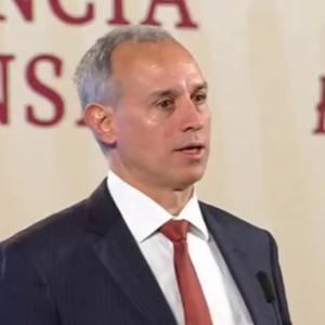 Sexta ola de COVID-19 va en descenso, reporta López-Gatell