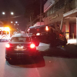 Accidente vial en avenida Hidalgo de Tampico deja dos heridos