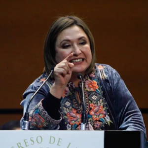 Juez admite amparo de senadora para ir a la mañanera de AMLO