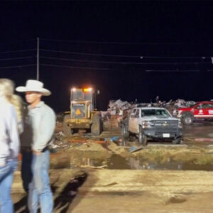 Tornado en el norte Texas deja al menos 4 muertos y 10 heridos