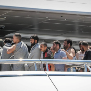 Mueren 78 migrantes tras naufragio en costas de Grecia