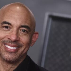 La música con inteligencia artificial es elegible para premios; Grammy