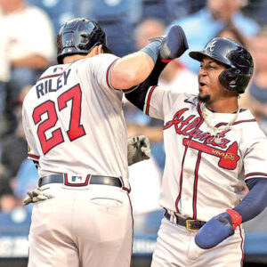 No hay fuerza que detenga el espíritu Bravo; izan banderín divisional