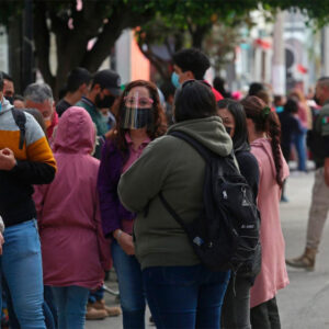 Empresarios mexicanos podrƔn contratar mano de obra de migrantes en trƔnsito: CCE