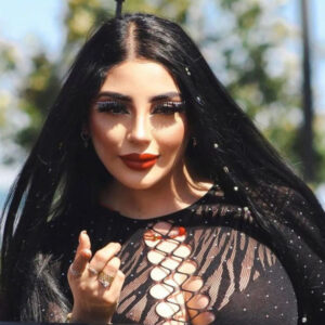 Bellakath sorprende en TikTok con peculiar ‘poema’ en su nueva canción ‘Reggaeton Champagne’