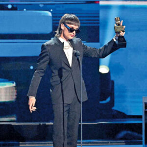 Peso Pluma ¡y completo! Premios BillBoard de la música latina 2023