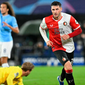 Santiago Giménez está en su punto, así lo ve Rafa Márquez