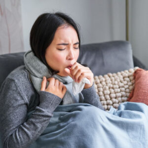 Neumonía: ¿cuáles son los síntomas que puedes presentar y cómo se contagia?